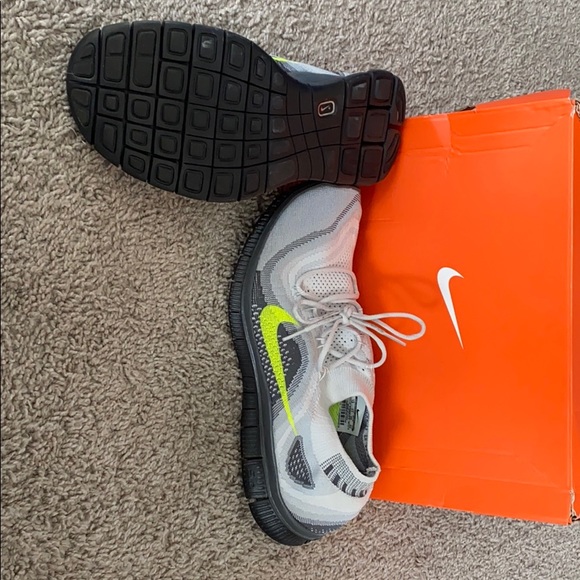 Nike Other - Nike Flyknit Free 5.0- size 12